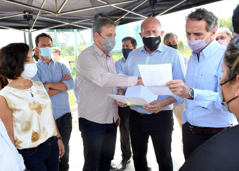 Jatón recorrió la obra de Camino Viejo a Esperanza con Katopodis y Perotti