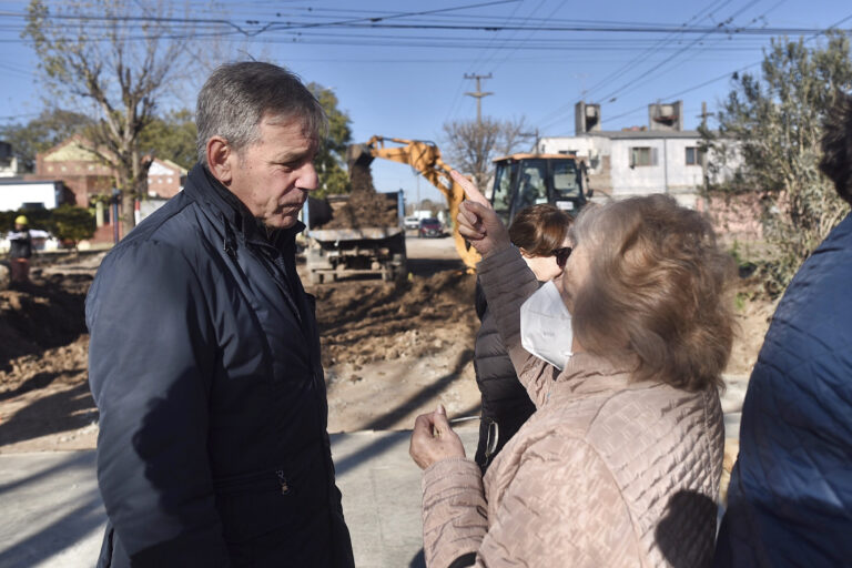 Jatón confirmó que se reanudan las licitaciones de obras públicas para la Ciudad