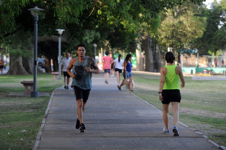 Alerta amarilla: cómo evitar los golpes de calor ante las altas temperaturas