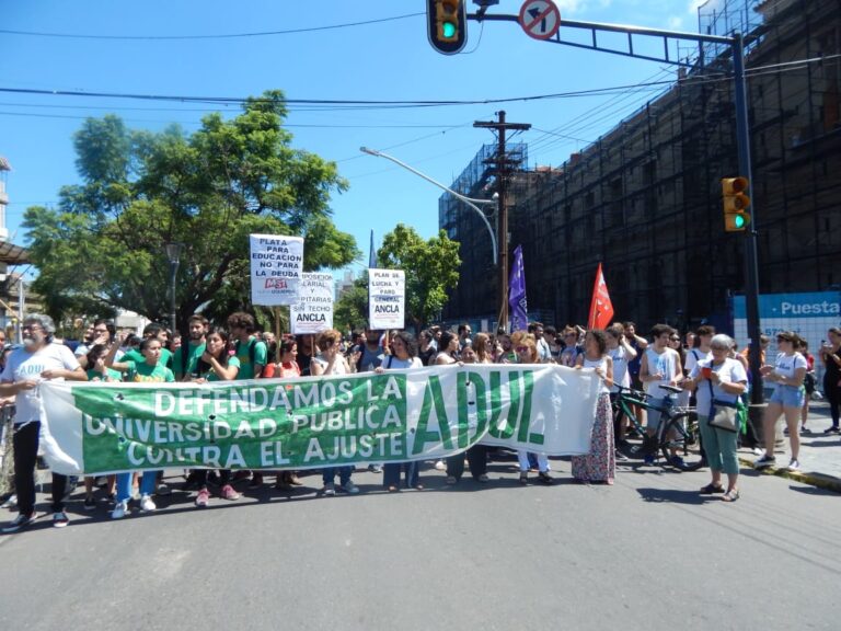 Nación reabrirá la paritaria universitaria este jueves tras 3 semanas de protesta docente