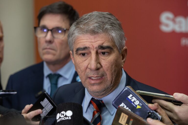Sin derecho a huelga: La Provincia descontará todos los paros del sector público