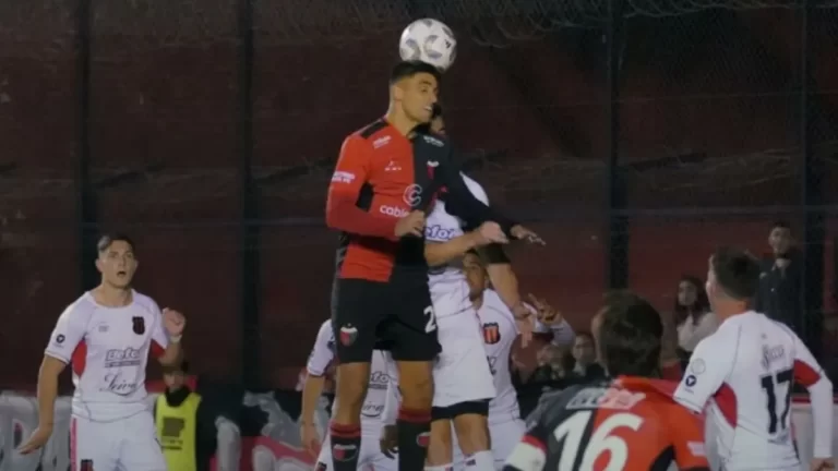 Colón cayó ante Defensores de Belgrano pero sigue liderando su zona