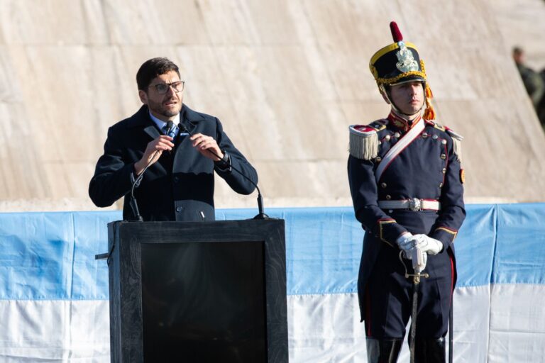20 de junio: En su discurso, Pullaro hizo reclamos al Gobierno nacional